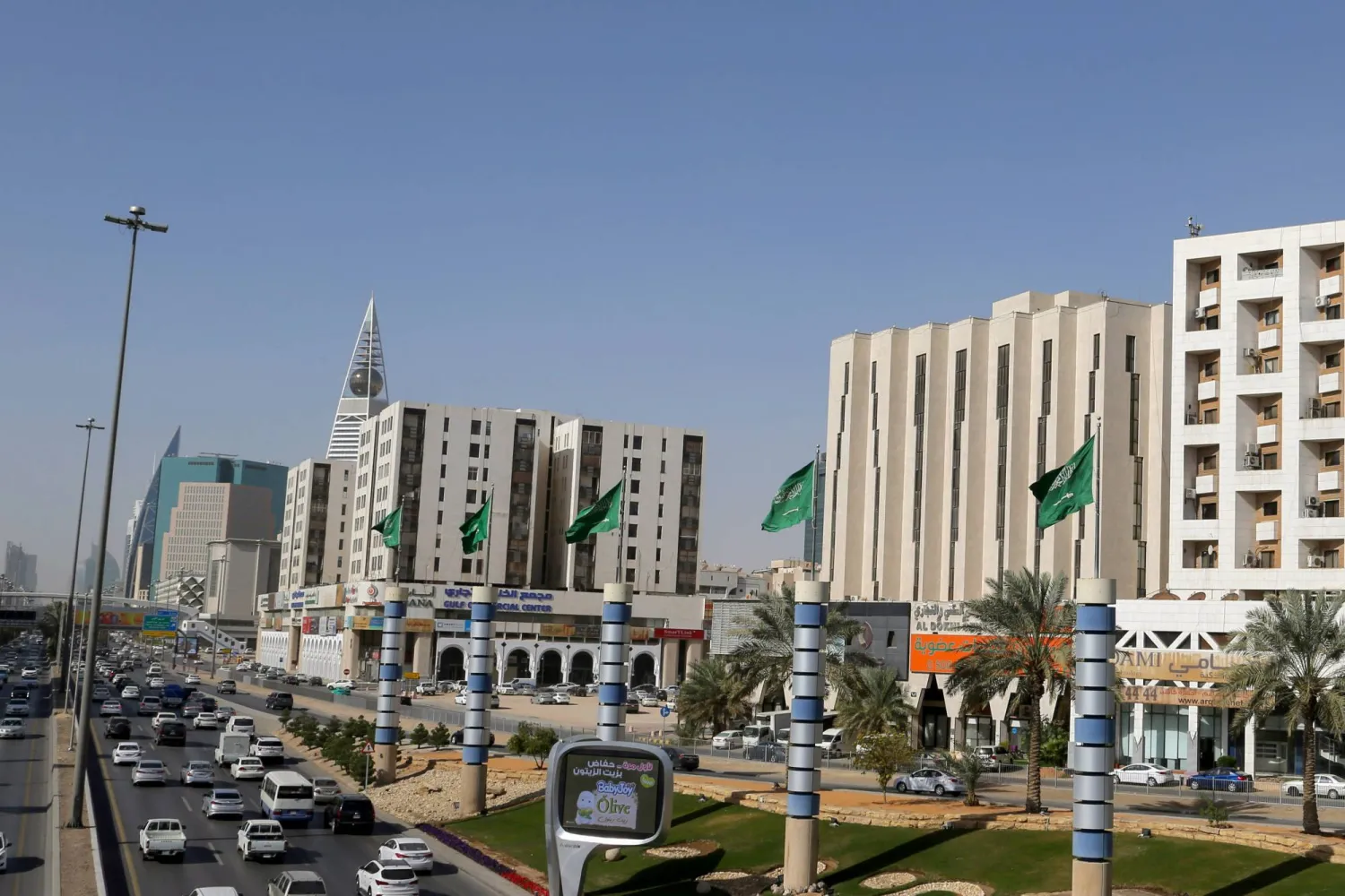121 مليار دولار قيمة عمليات تأمين التجارة والاستثمار في المنطقة خلال 2023