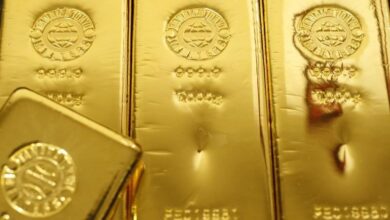 محلل شهير يضع سيناريوهات صادمة للذهب.. هل يهبط المعدن الأصفر لمستوى 2,000 دولار؟